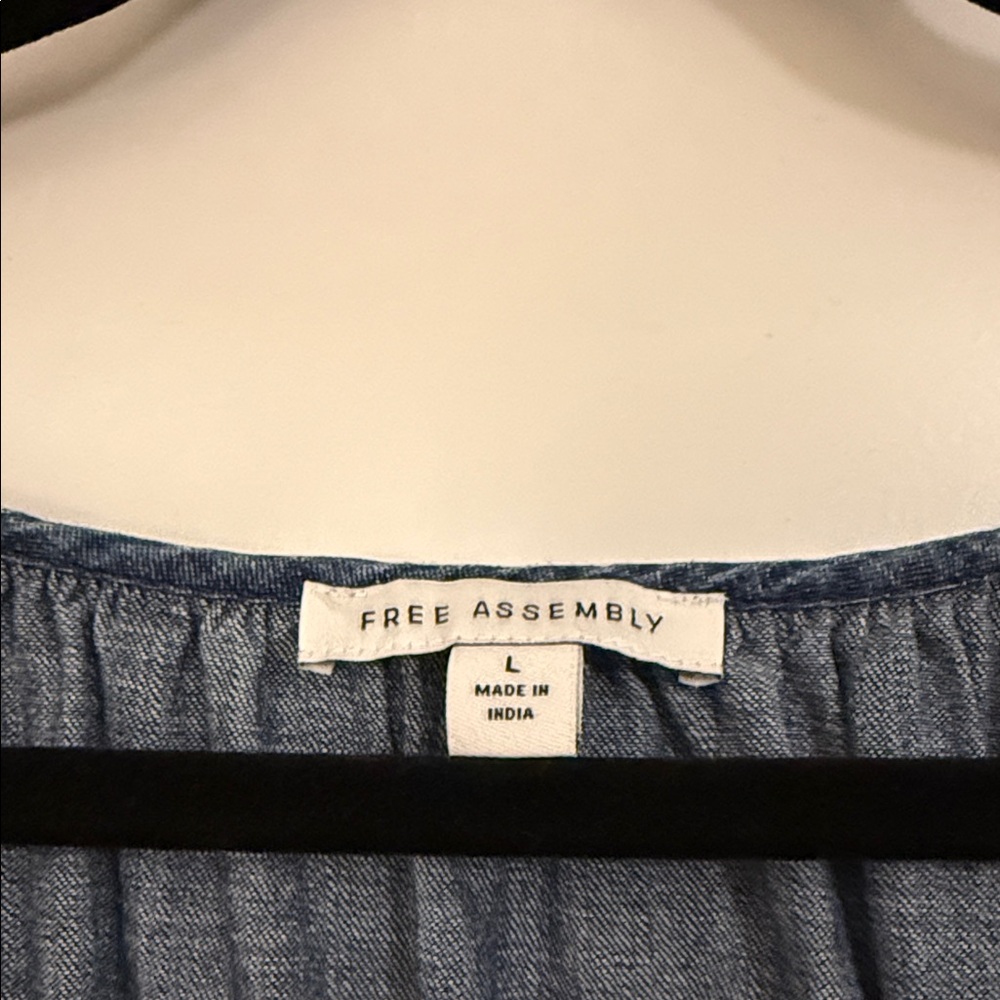 Women's Blue Denim Dress - Picture 2 of 3